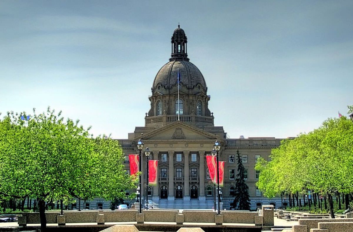 Image of Alberta legislature building