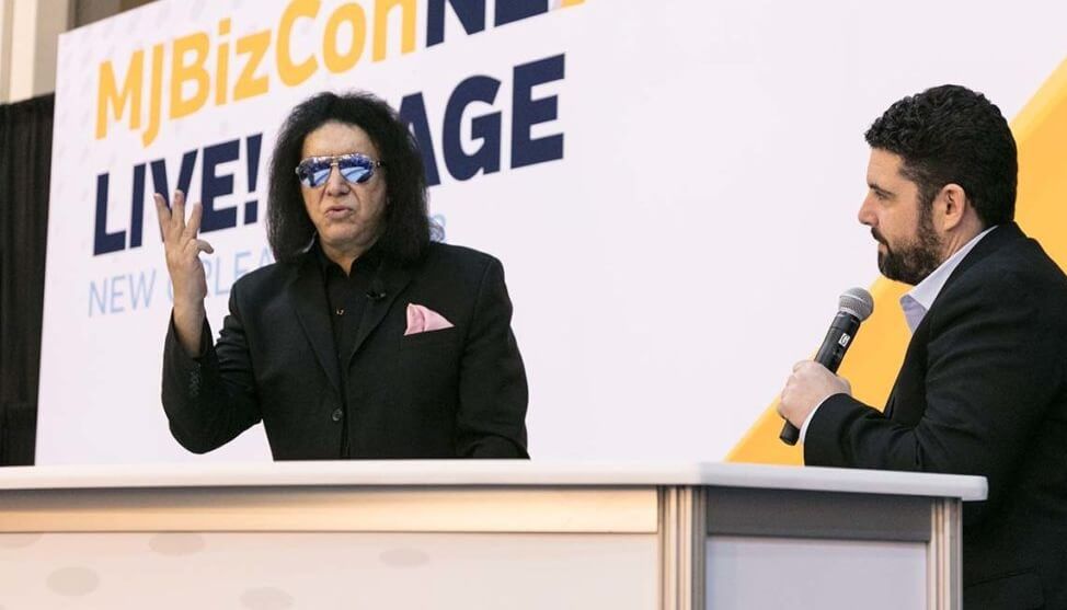 Gene Simmons, Kiss, Invictus