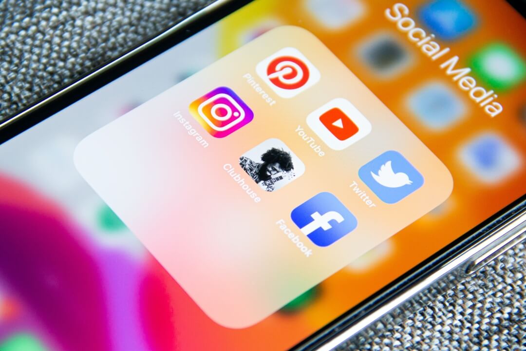 Social media and cannabis