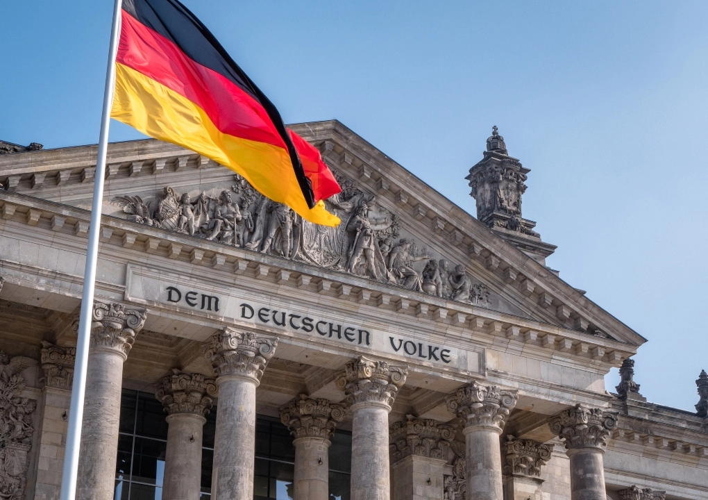 Image of Reichstag building in Berlin.
