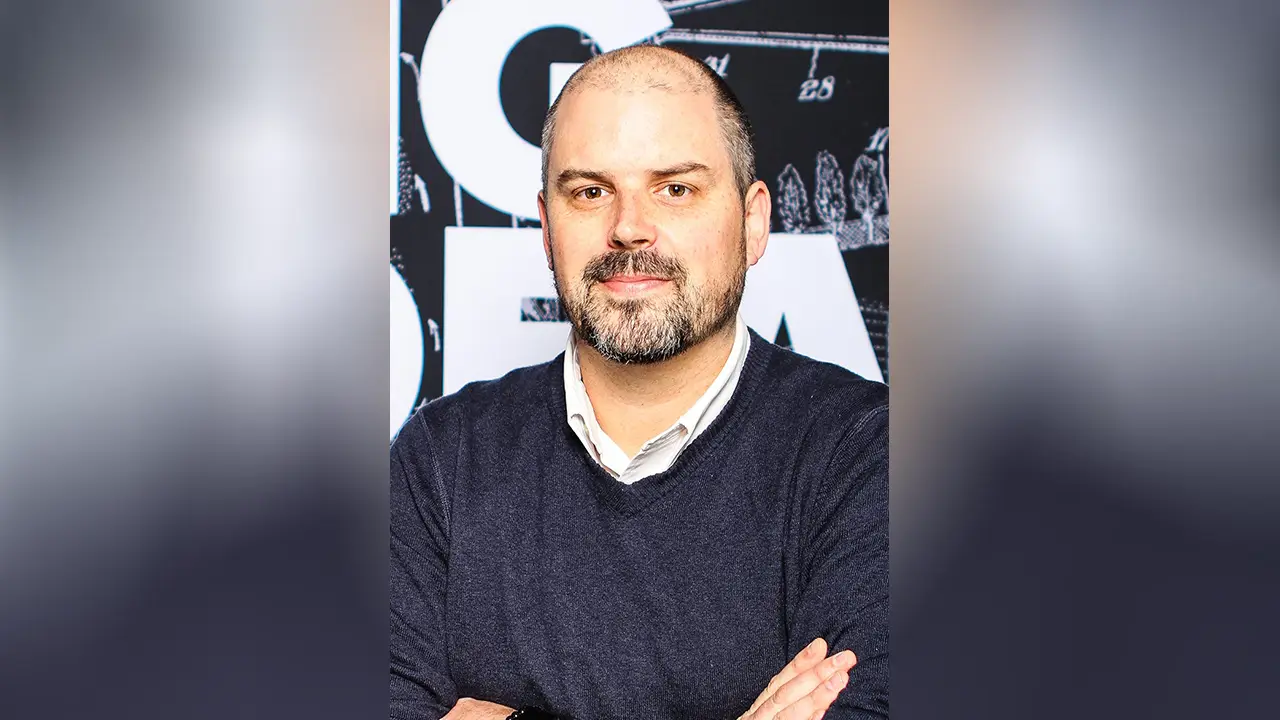 Image of Matthew Hollingshead