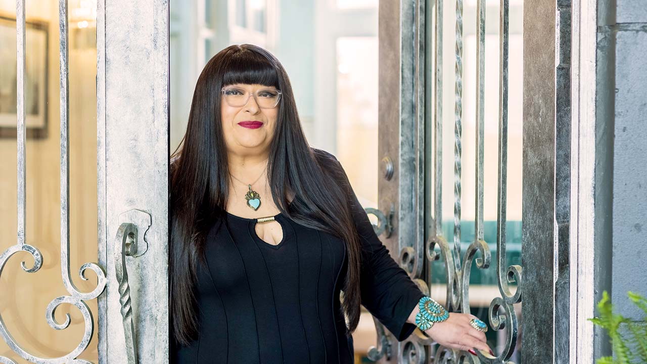 Christine De La Rosa