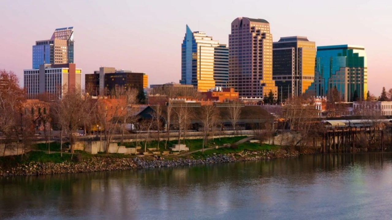 Image of Sacramento, California, skyline