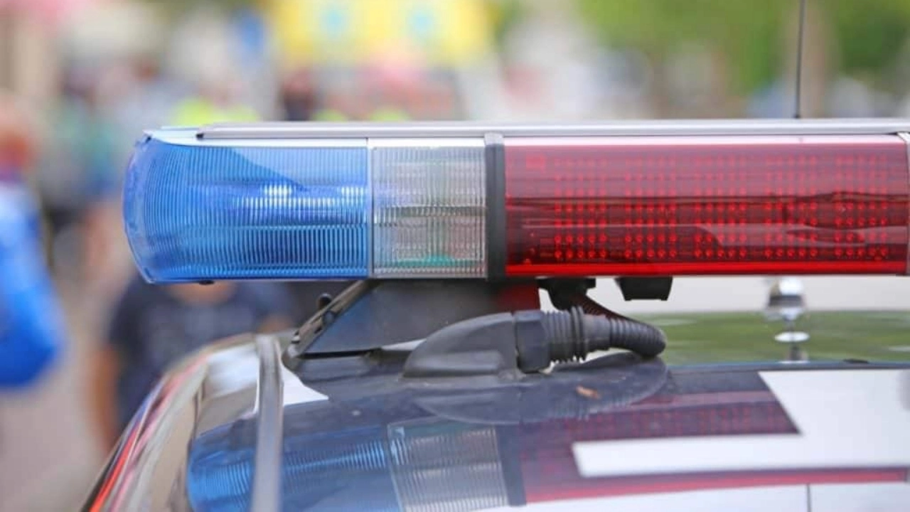 Image of a lightbar atop a police car