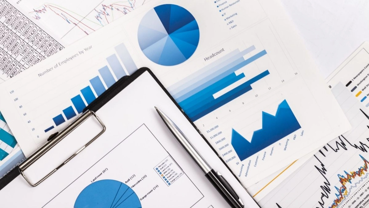 Image of financial statements with graphs