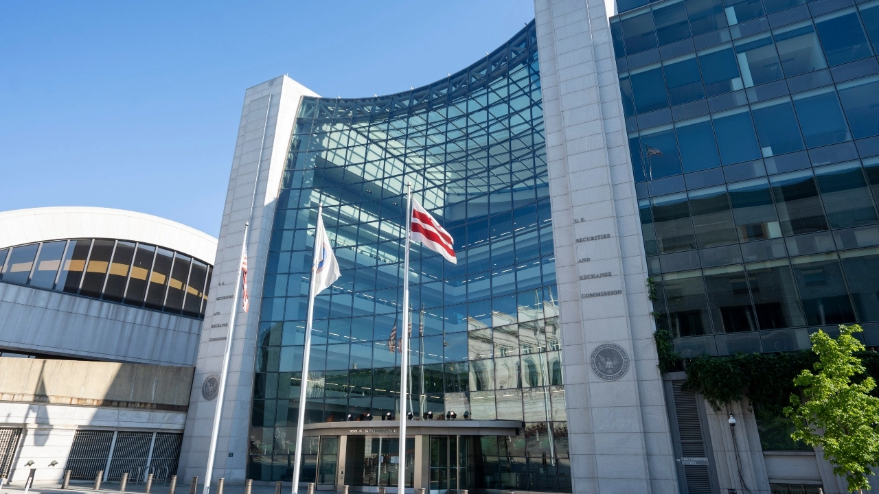Exterior image of the U.S. Securities and Exchange Commission