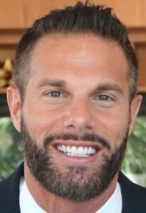Image of Dustin Robinson